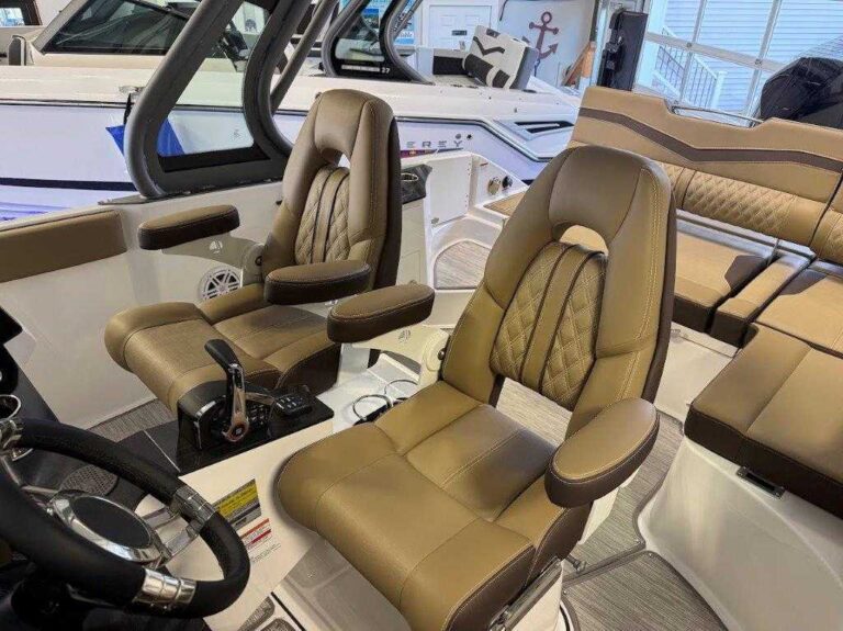 2026 Monterey Elite 25 OB US-RGFEF116J526 [photo 19]